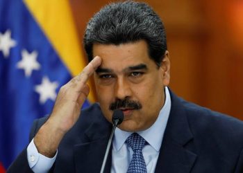 Venezuela's President Nicolas Maduro salutes during a news conference at Miraflores Palace in Caracas, Venezuela January 9, 2019. REUTERS/Manaure Quintero