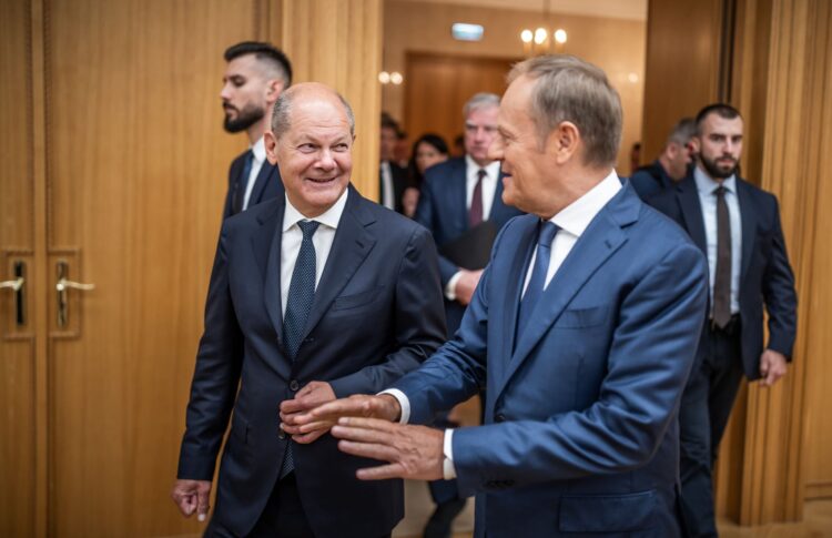 German Chancellor Olaf Scholz, walks next to Donald Tusk (R), Prime Minister of Poland, after the family photo at the German-Polish government consultations. These are the first government consultations with Tusk's center-left government, which replaced a right-wing conservative government led by Morawiecki at the end of 2023. Photo: Michael Kappeler/dpa