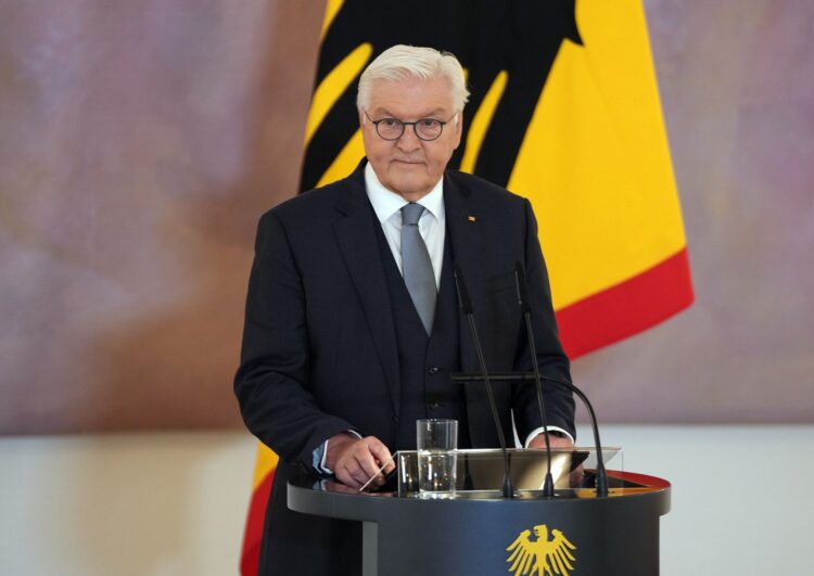 27 December 2024, Berlin: German President Frank-Walter Steinmeier speaks during a press conference. Steinmeier has announced the dissolution of the German Bundestag. as well as set the date for early elections on February 23. Photo: Soeren Stache/dpa